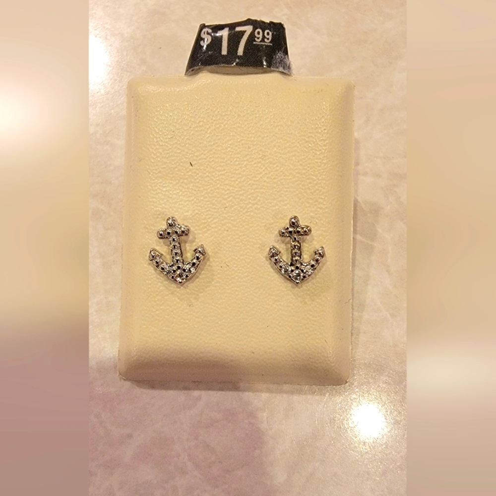Kids sparkly Anchor earrings, New with tags